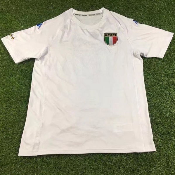 2000 Italy Away white - Click Image to Close